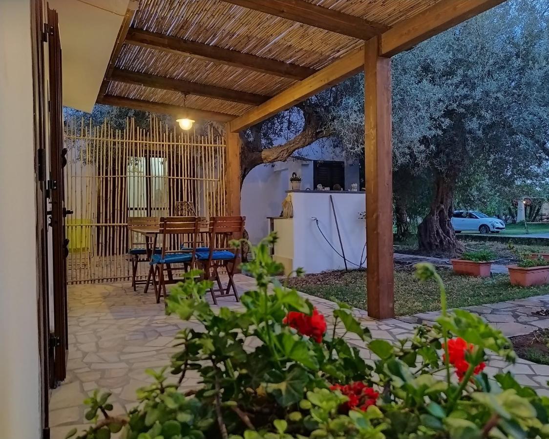Villa Casotto Il Carrubo, A 100 Mt Dal Mare! Avola Exterior foto